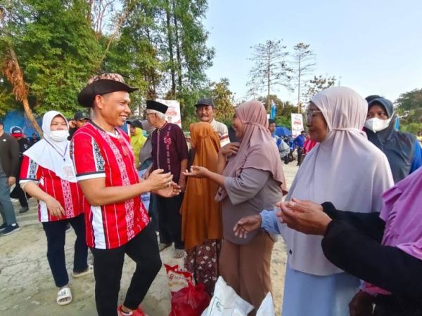 22,56 Ton Beras Digelontorkan ke Anggaberi, Bupati Konawe Pastikan Bantuan Tepat Sasaran
