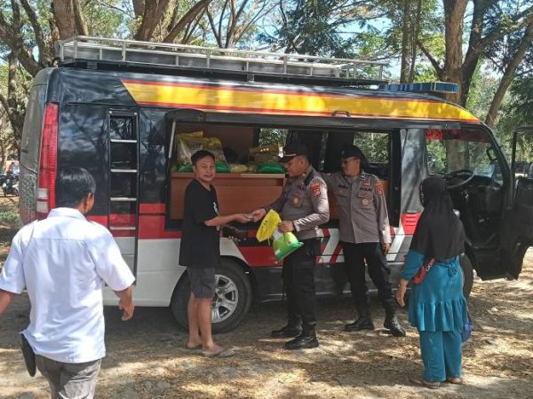 Polres Konawe Gelar GPM di Pasar Asinua, Satu Ton Beras Murah Ludes Diserbu Warga